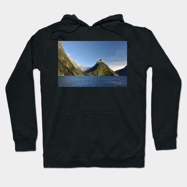 Nouvelle Zélande -  Milford Sound Hoodie by franck380